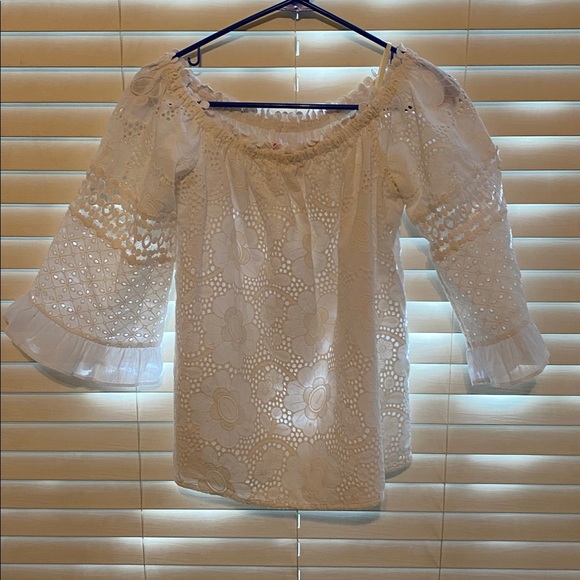 Lilly Pulitzer Laurenne Top in Resort White Jumbo Bouquet Eyelet S - Picture 4 of 6